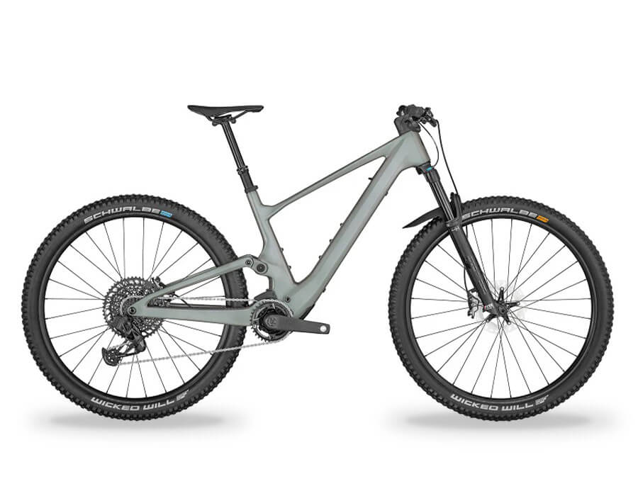 Scott Lumen 900
The Lumen 900 brings e-MTB power to a true lightweight build, starting at just 15.5kg. With 130mm travel, a silent motor, and legendary XC DNA, it’s ready to take on any trail at speed.